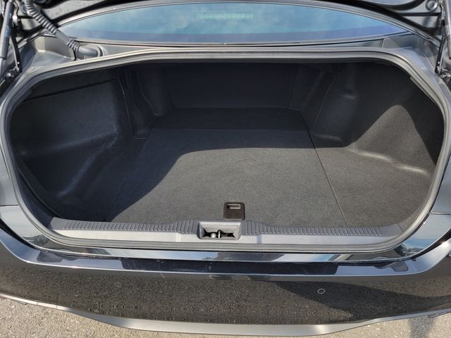 CROWN sedan hybrid