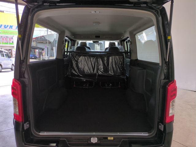 CARAVAN van 2WD