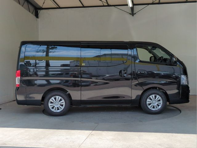 CARAVAN van 2WD