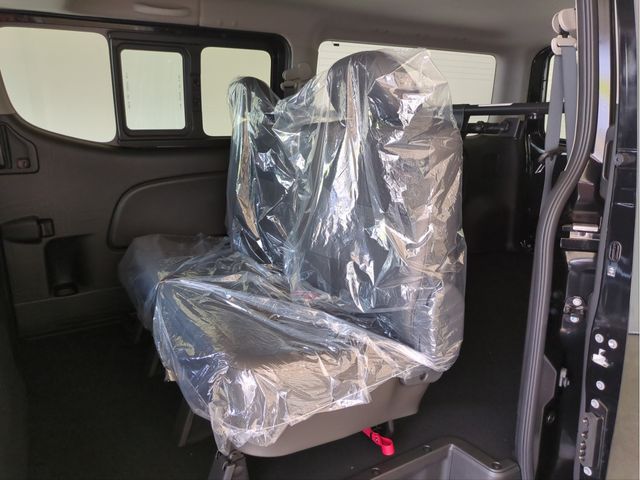 CARAVAN van 4WD