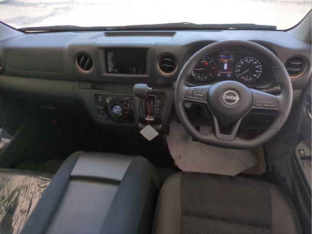 CARAVAN van 4WD