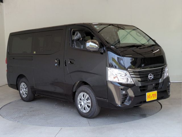 CARAVAN van 4WD
