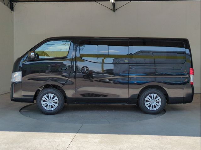 CARAVAN van 4WD
