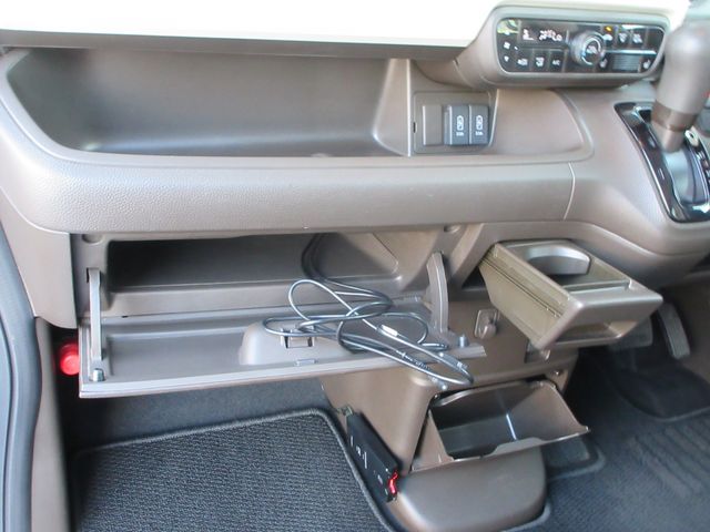 N BOX 4WD