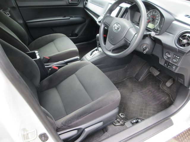 COROLLA AXIO 4WD