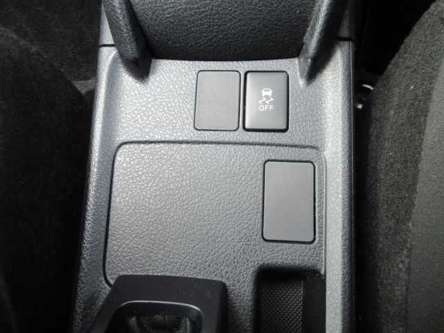COROLLA AXIO 4WD