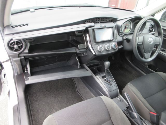 COROLLA AXIO 4WD