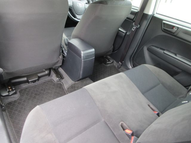 COROLLA AXIO 4WD