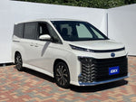 VOXY HYBRID
