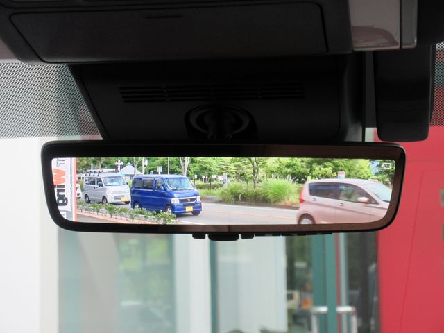 VELLFIRE HYBRID