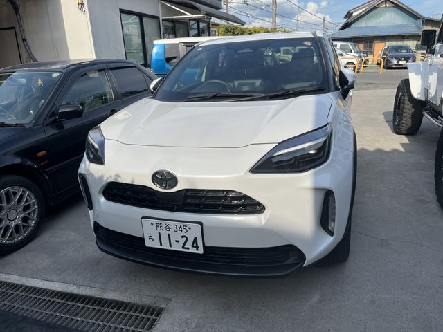 YARIS CROSS