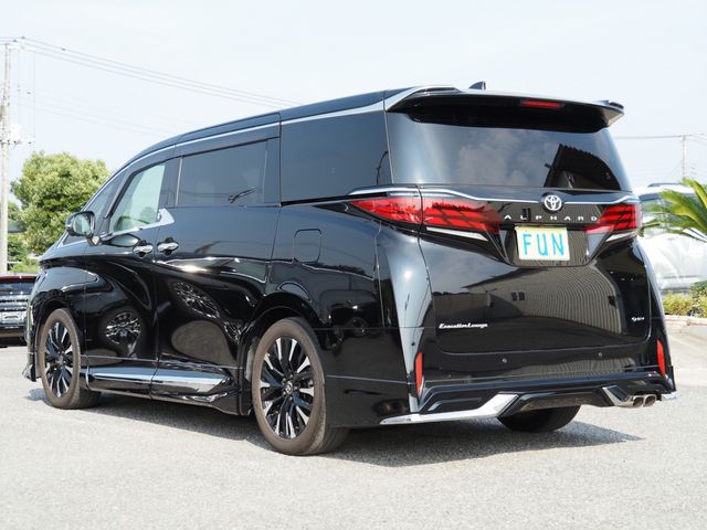 ALPHARD hybrid