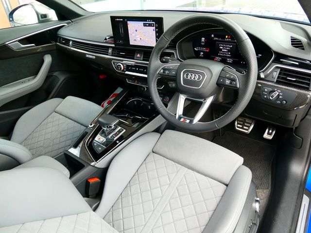 AUDI S4