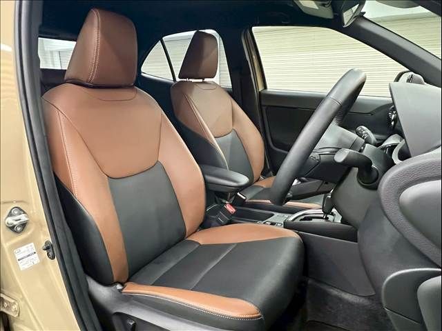 YARIS CROSS
