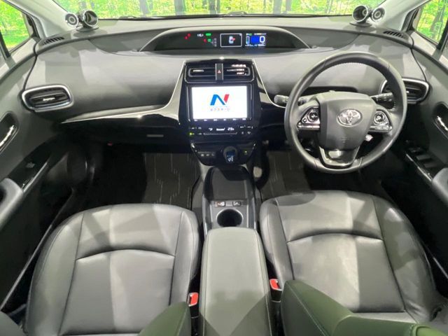 PRIUS 4WD