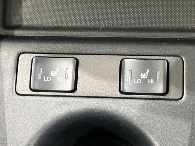 PRIUS 4WD