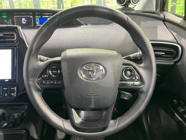 PRIUS 4WD