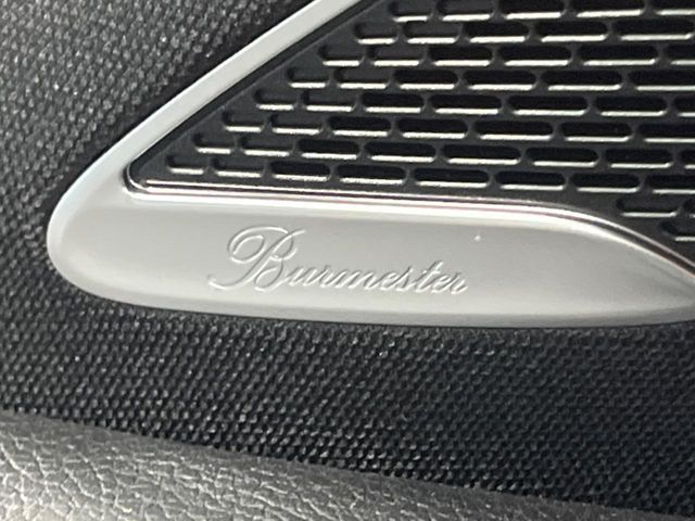 MERCEDES BENZ GLB