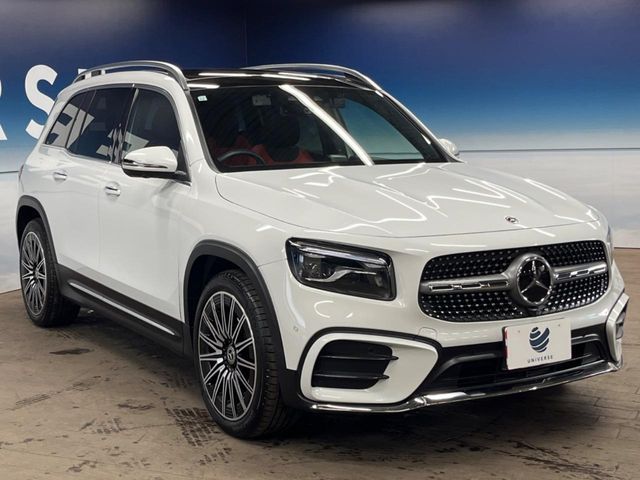 MERCEDES BENZ GLB