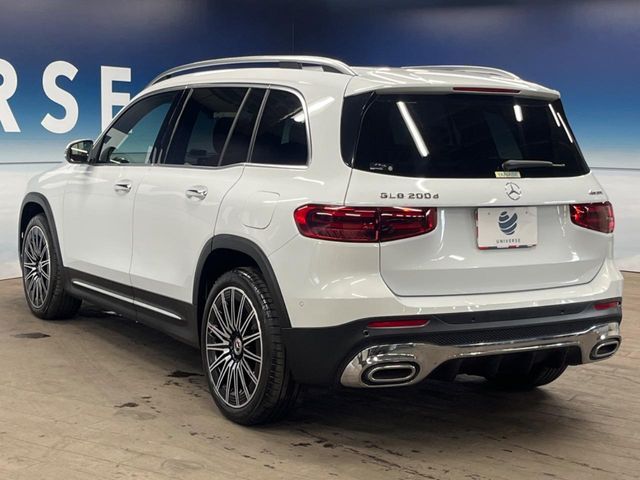 MERCEDES BENZ GLB