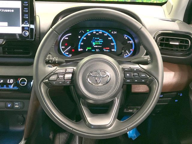 YARIS CROSS HYBRID