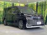 VOXY HYBRID