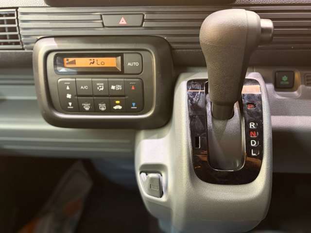 N-VAN