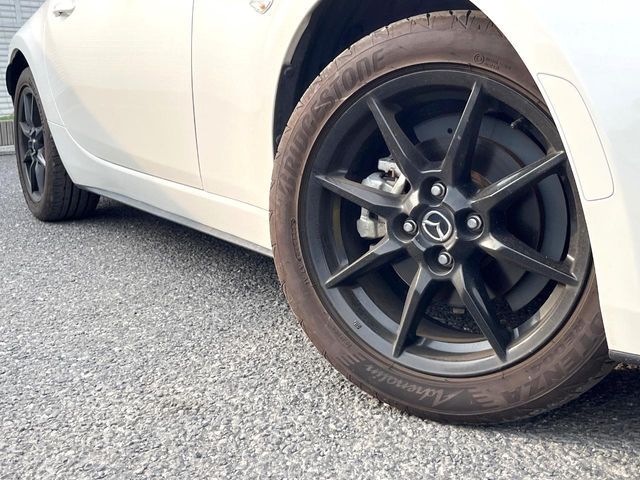 ROADSTER