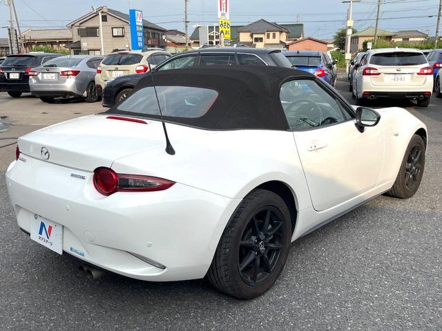 ROADSTER