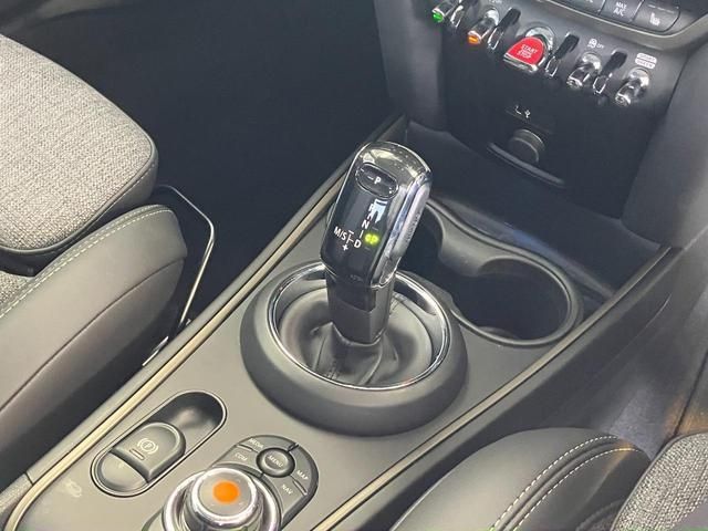 MINI COOPER D CROSSOVER