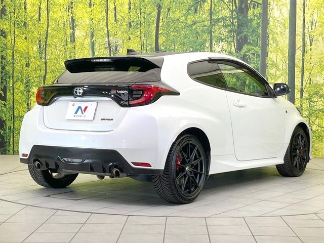 GR YARIS