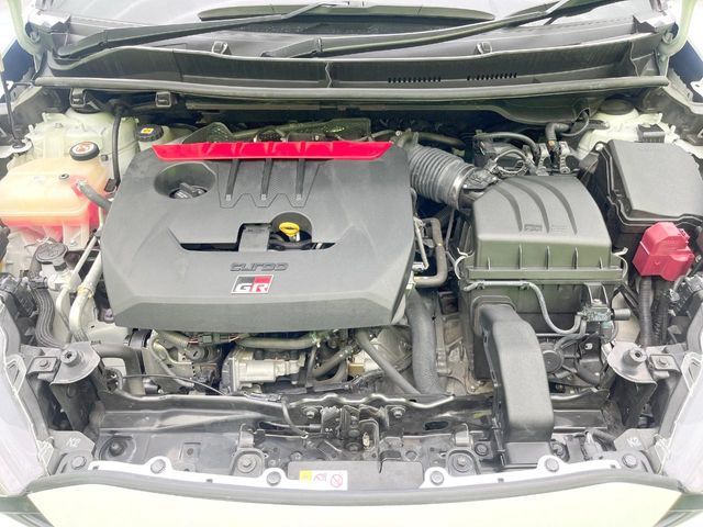 GR YARIS