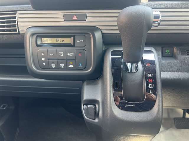 N-VAN
