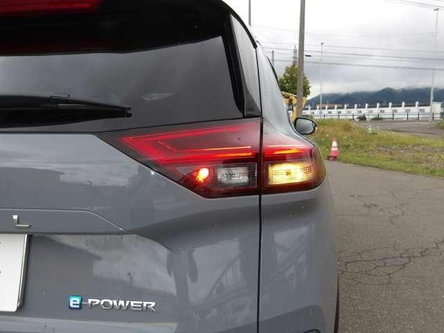 X-TRAIL HYBRID 4WD