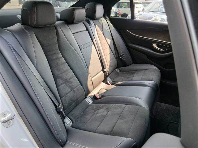 MERCEDES BENZ E class sedan