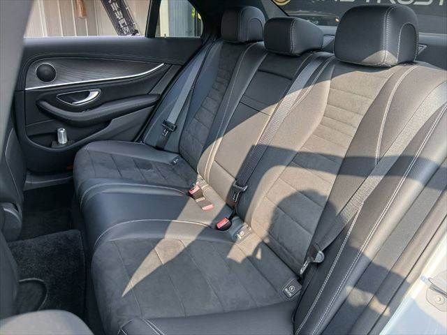 MERCEDES BENZ E class sedan