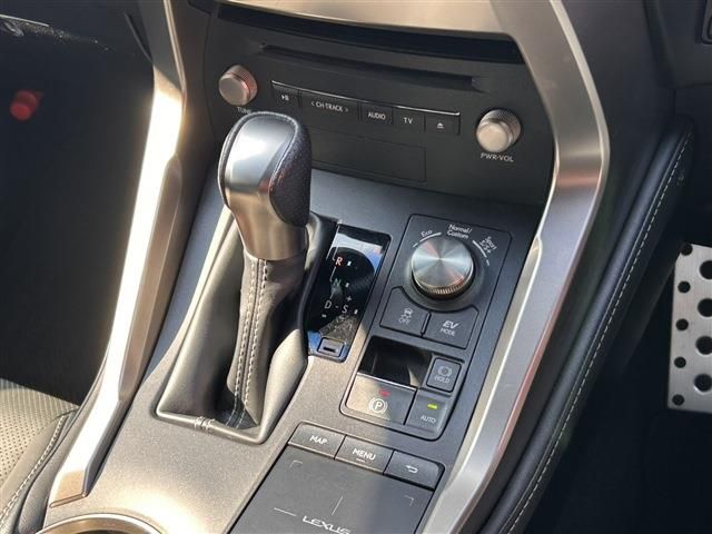 LEXUS NX300h