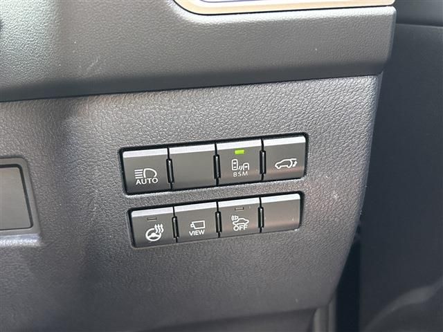 LEXUS NX300h