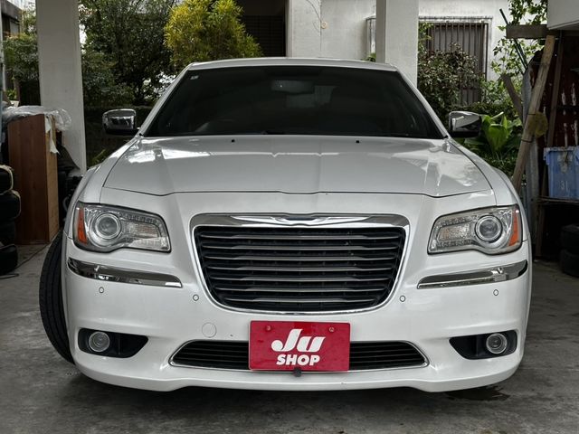CHRYSLER 300