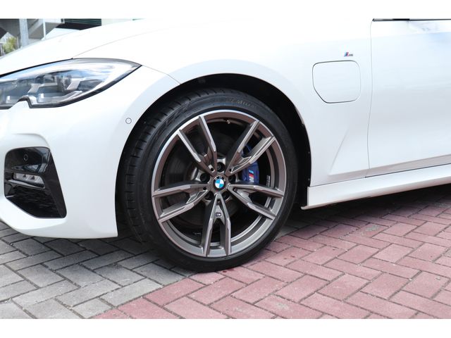 BMW 3 Series sedan