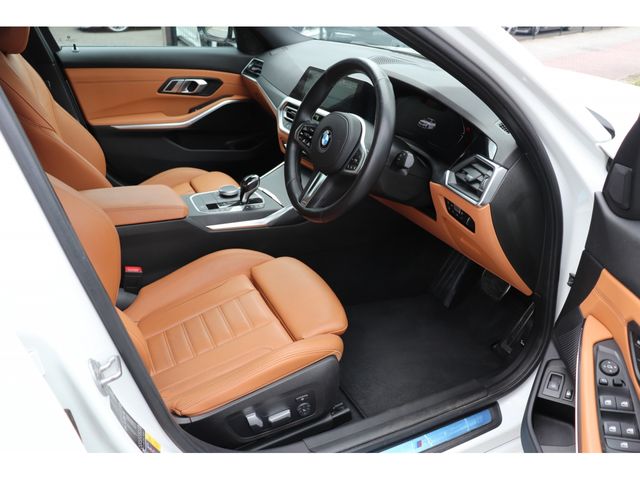 BMW 3 Series sedan