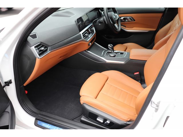 BMW 3 Series sedan