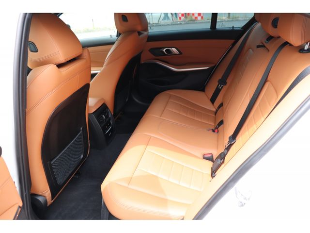 BMW 3 Series sedan