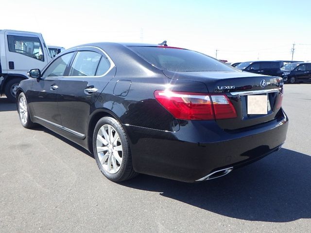 LEXUS LS460