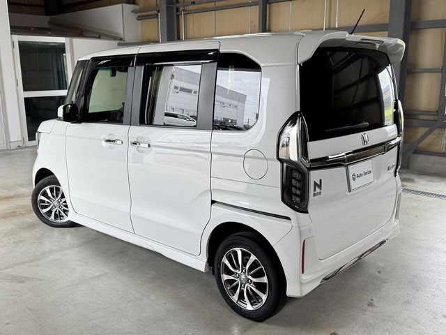 N BOX CUSTOM 4WD
