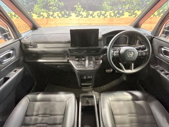 STEPWAGON e:HEV SPADA