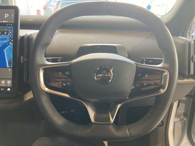 VOLVO EX30