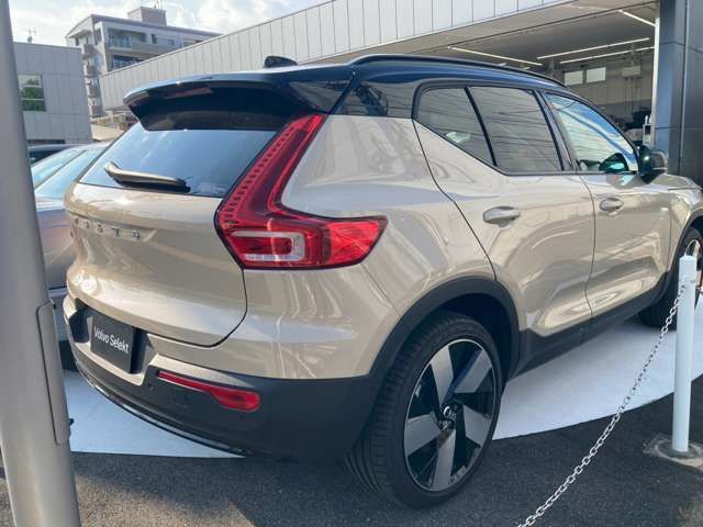 VOLVO C40