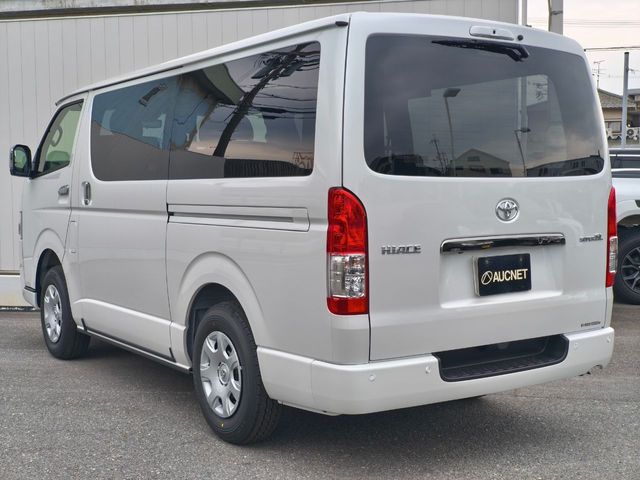 HIACE van 4WD