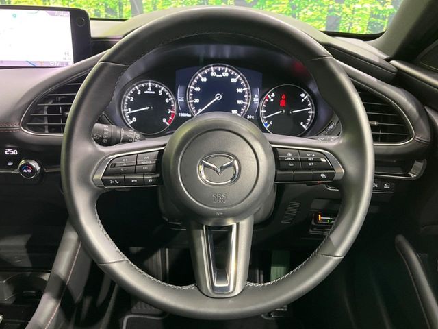MAZDA3 FASTBACK